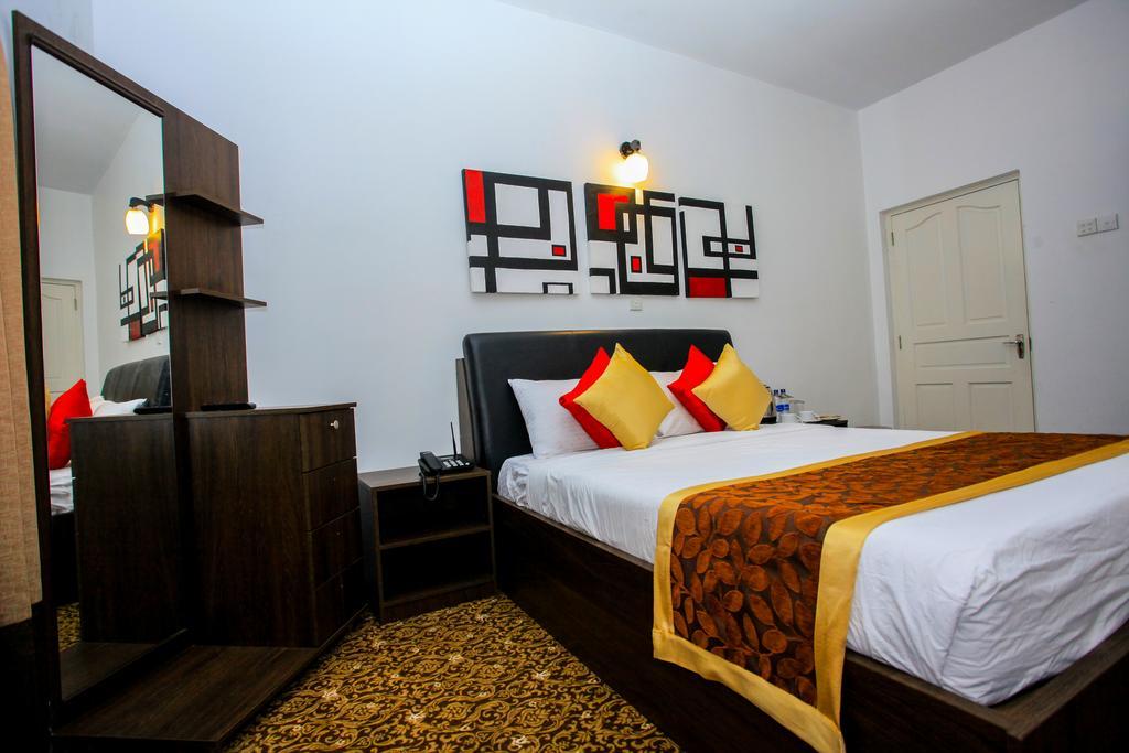 נוארה אליה La Cottage Boutique Hotel & Restaurant מראה חיצוני תמונה